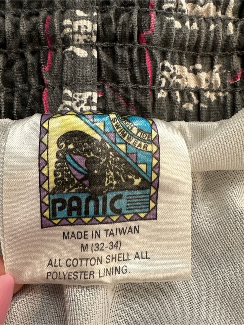 High Tide Swimwear Men’s Medium Vintage 90’s Panic Swim Trunks Boardshorts - Picture 8 of 9